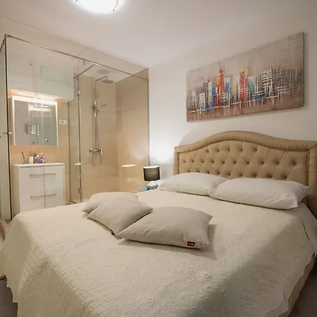 ディー スプリト