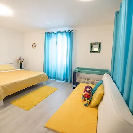 Apartment Dea Split