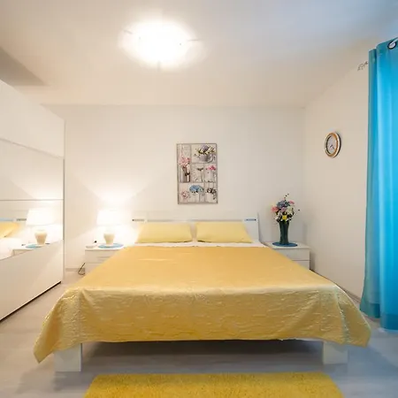 Apartment Dea