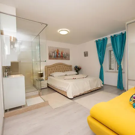 Apartment Dea